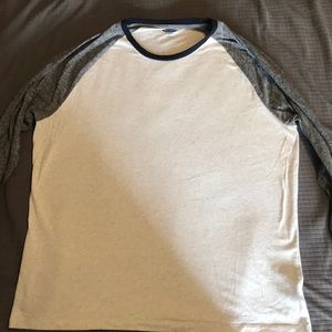 Long sleeve shirt